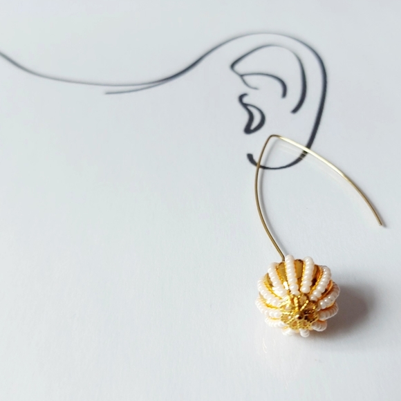 Minimalist seedbead earrings - Picture 1 of 2